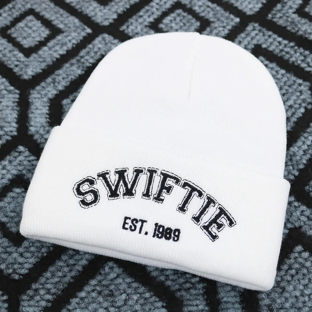 1989 Embroidery Beanie Knitted Hat